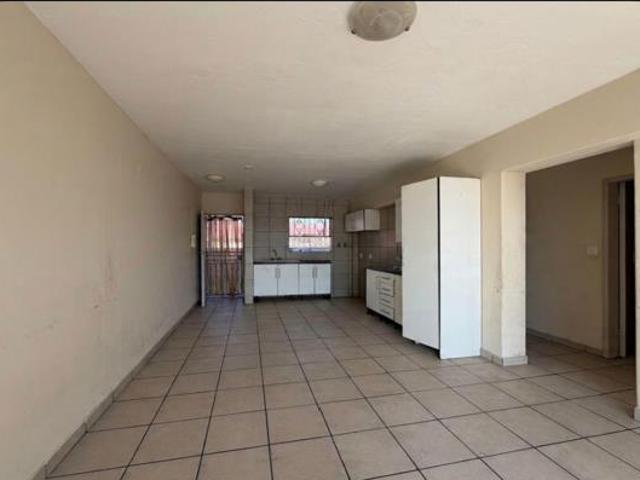 2 Bedroom Apartment in Vanderbijlpark CW3