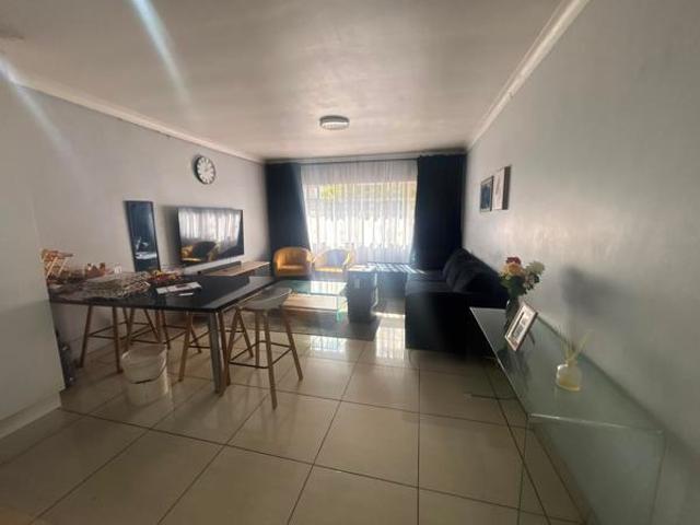 2 Bedroom Apartment in Vanderbijlpark CW6