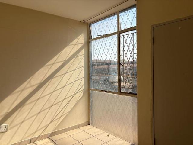 2 Bedroom Apartment in Vanderbijlpark CW3