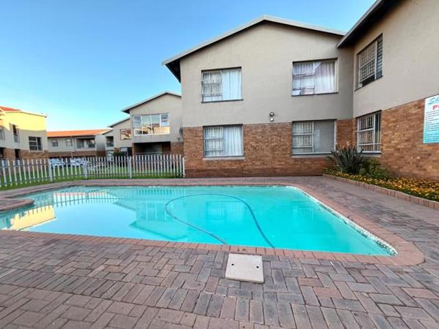 2 Bedroom Apartment in Vanderbijlpark CE3