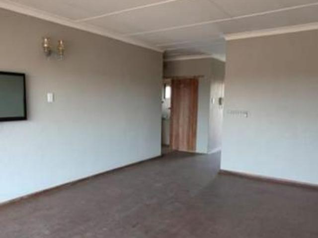 2 Bedroom Apartment in Vanderbijlpark CE2