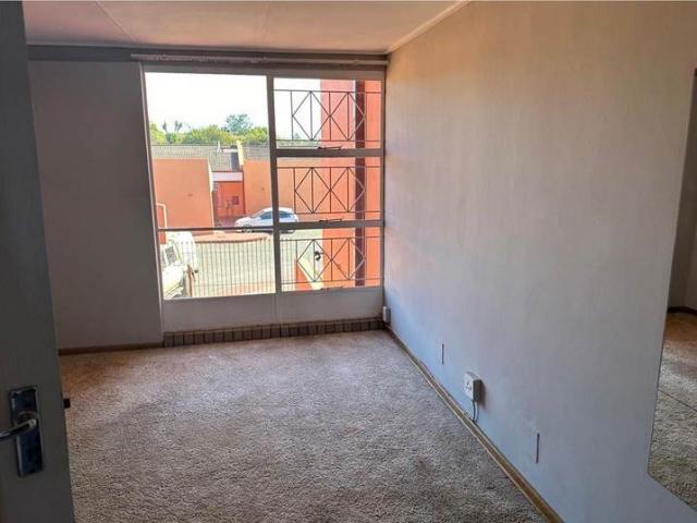 2 Bedroom Apartment in Vanderbijlpark SW1