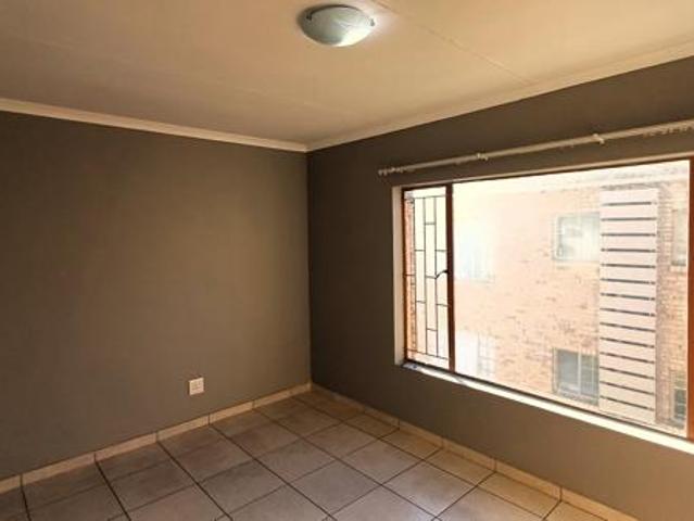 2 Bedroom Apartment in Vanderbijlpark SW5