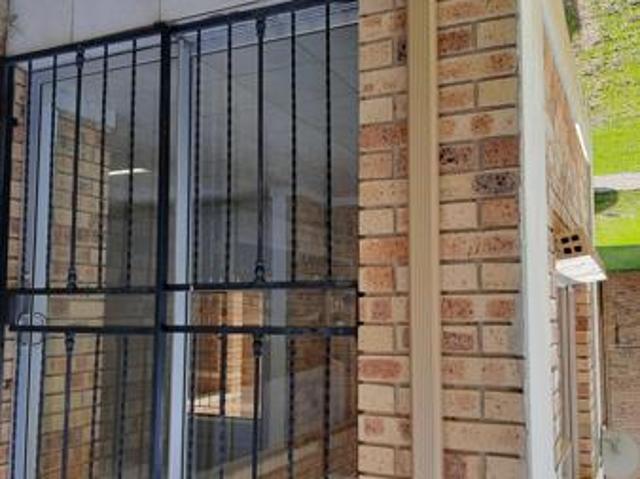 2 Bedroom Apartment in Vanderbijlpark SW