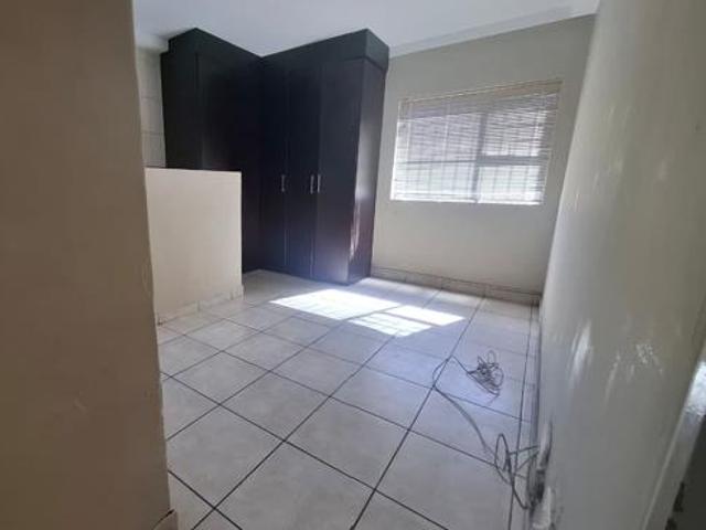 2 Bedroom Apartment in Vanderbijlpark SE6