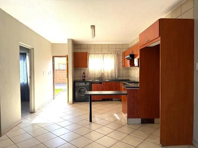 2 Bedroom Apartment in Veld En Vlei