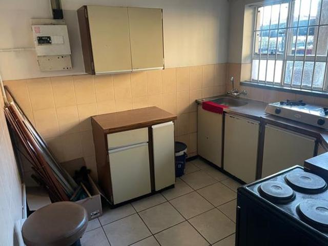 2 Bedroom Apartment in Vereeniging Central