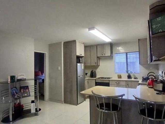 2 Bedroom Apartment in Verwoerdpark
