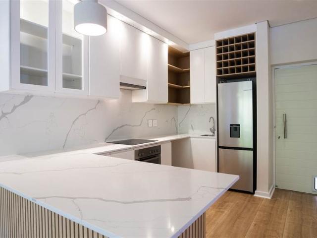 2 Bedroom Apartment in Vredehoek