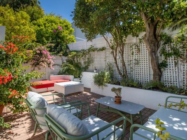 2 Bedroom House in Wynberg Upper