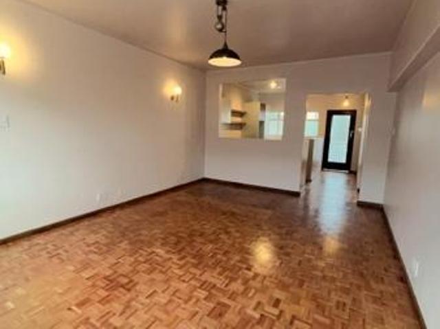 2 Bedroom Apartment in Wynberg Upper