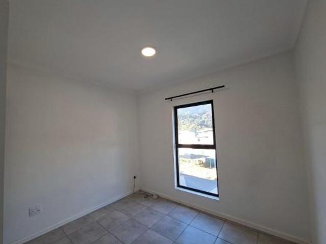 2 Bedroom Apartment in Waterfall