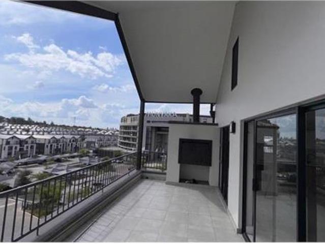 2 Bedroom Apartment in Waterfall