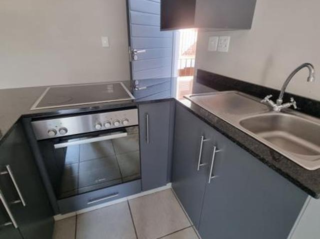 2 Bedroom Apartment in Waterfall