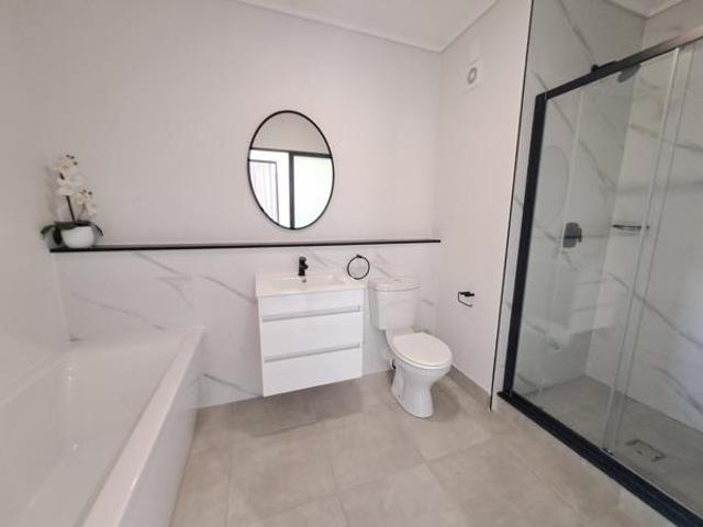 2 Bedroom Apartment in Waterfall