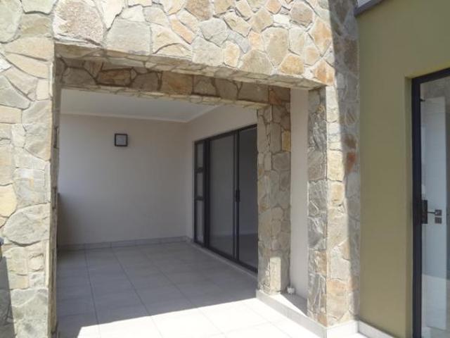 2 Bedroom Apartment in Waterfall