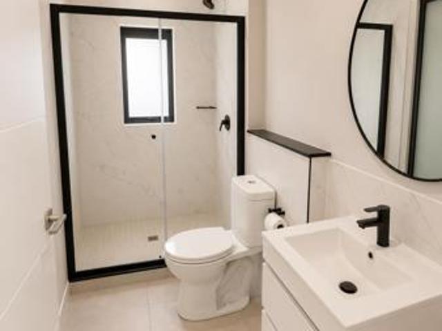 2 Bedroom Apartment in Waterfall