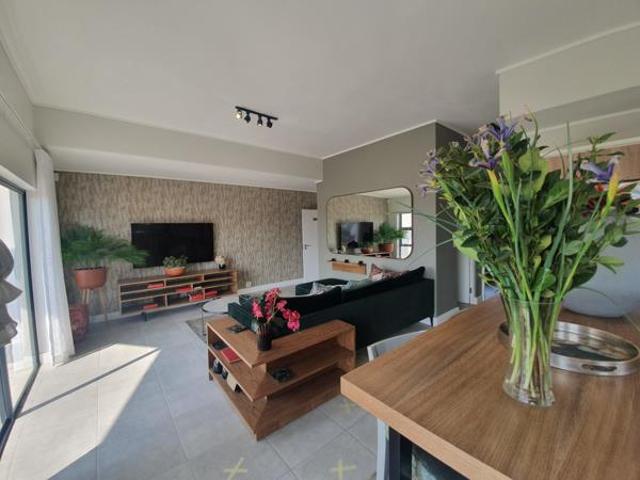 2 Bedroom Apartment in Waterfall