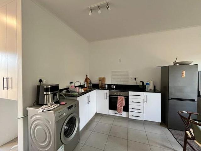 2 Bedroom Apartment in Waterfall