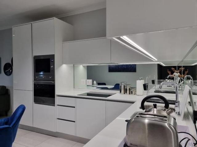2 Bedroom Apartment in Waterfall