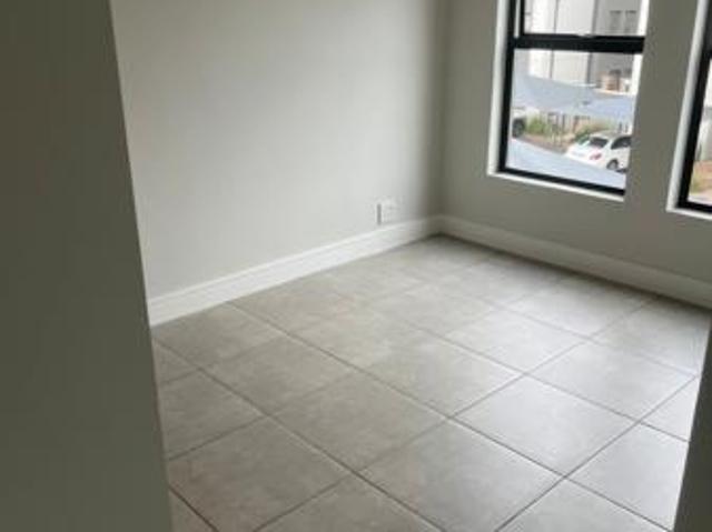 2 Bedroom Apartment in Waterfall