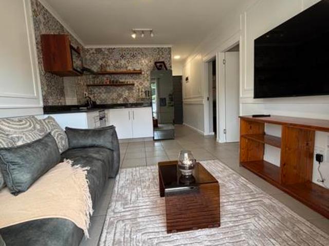 2 Bedroom Apartment in Waterfall