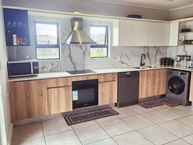 2 Bedroom Apartment in Waterfall