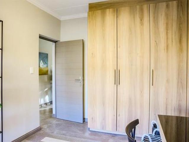 2 Bedroom Apartment in Waterfall