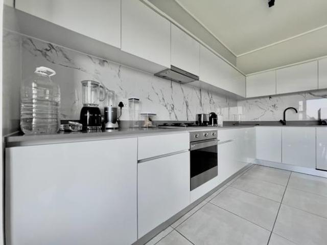 2 Bedroom Apartment in Waterfall