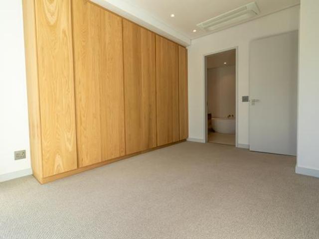 2 Bedroom Apartment in Waterfront