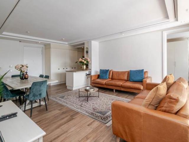 2 Bedroom Apartment in Waterfront