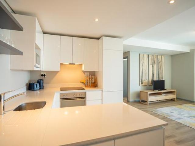 2 Bedroom Apartment in Waterfront