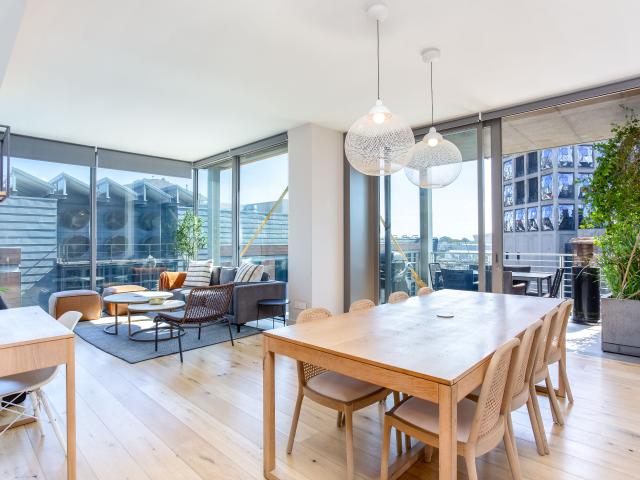 2 Bedroom Apartment in Waterfront
