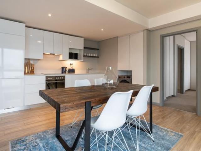 2 Bedroom Apartment in Waterfront