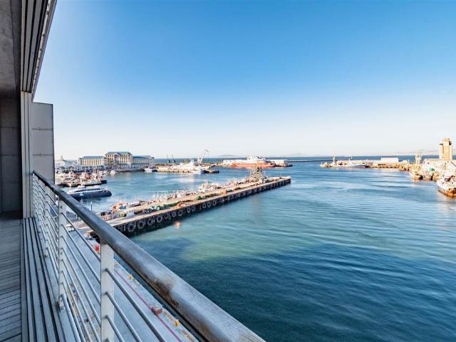 2 Bedroom Apartment in Waterfront