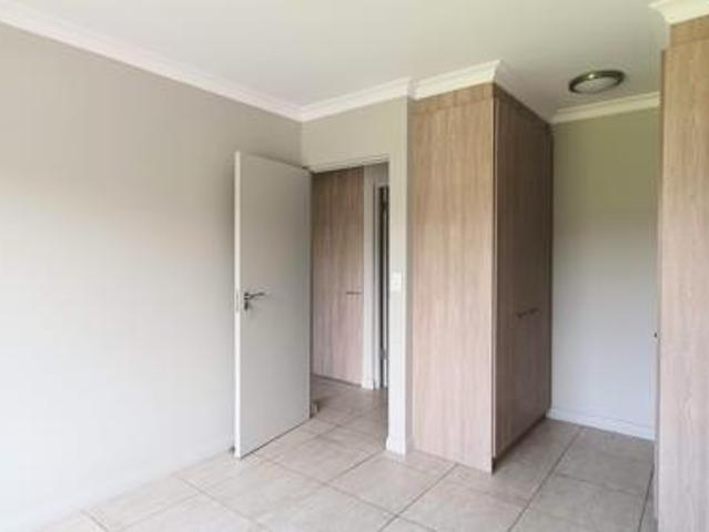 2 Bedroom Apartment in Waterkloof