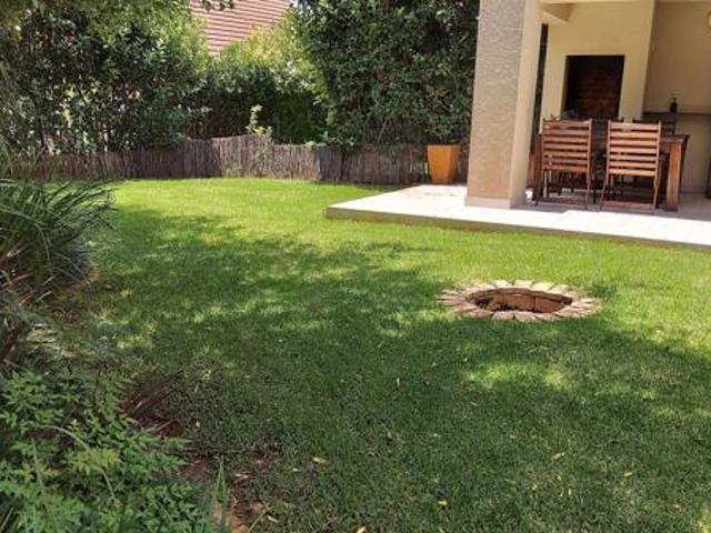 2 Bedroom Apartment in Waterkloof