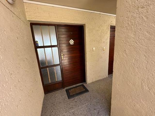 2 Bedroom Apartment in Waterkloof