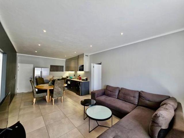 2 Bedroom Apartment in Waterkloof