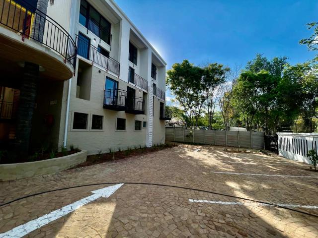 2 Bedroom Apartment in Waterkloof Glen