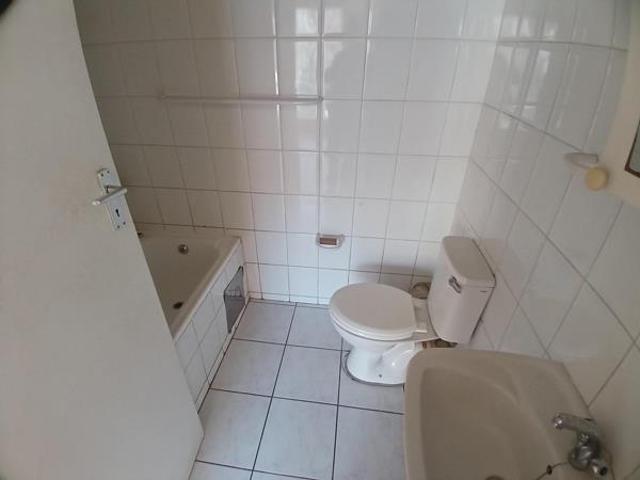 2 Bedroom Apartment in Waterkloof Glen