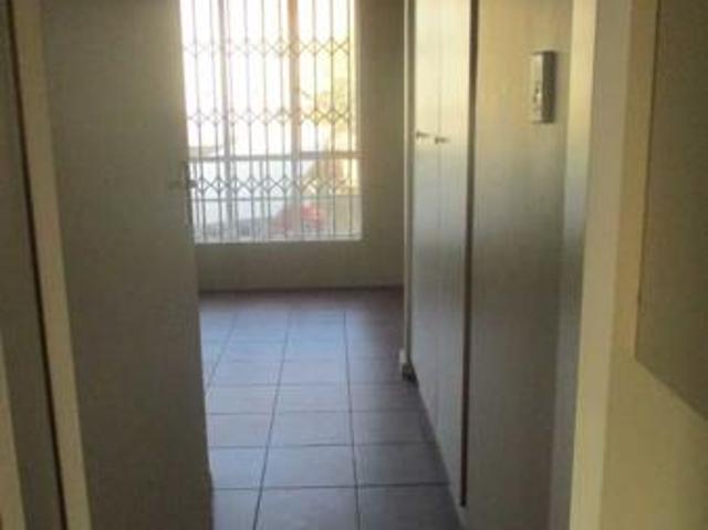 2 Bedroom Apartment in Waterkloof Glen