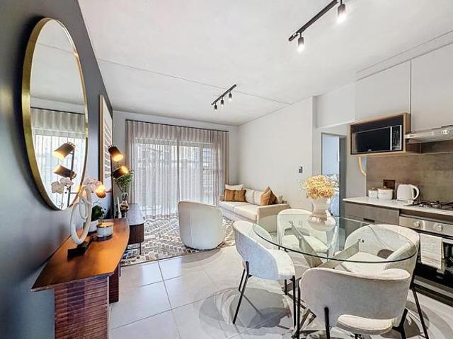 2 Bedroom Apartment in Waterkloof Ridge