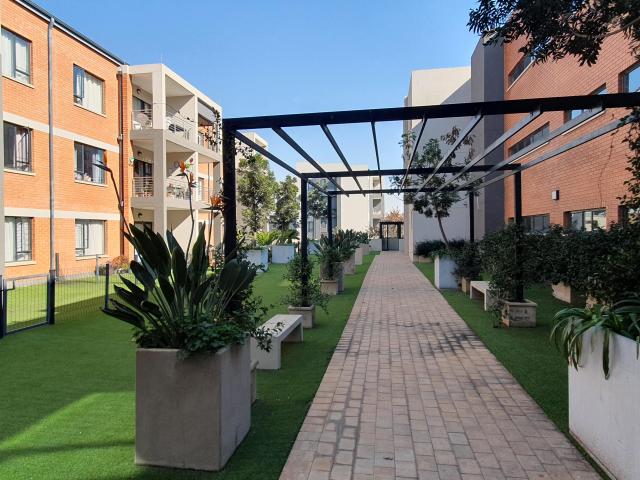 2 Bedroom Apartment in Waterkloof Ridge