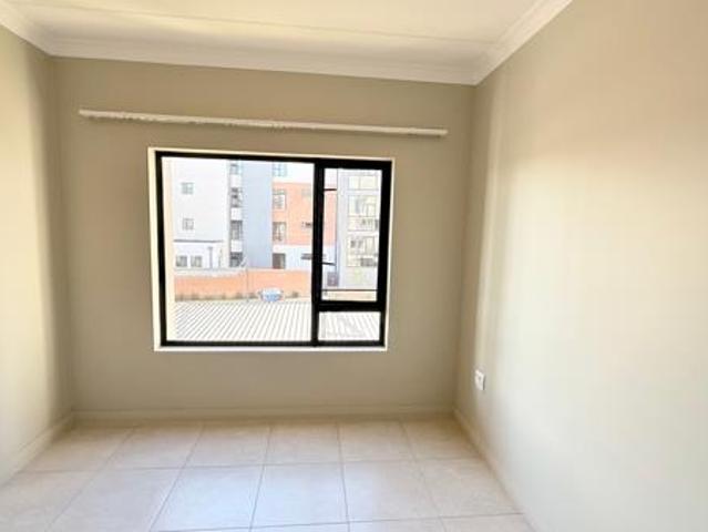 2 Bedroom Apartment in Waterkloof Ridge