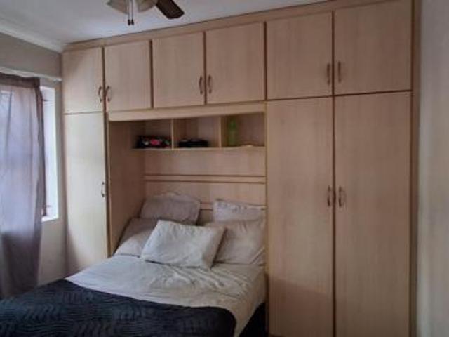 2 Bedroom Apartment in Waterways