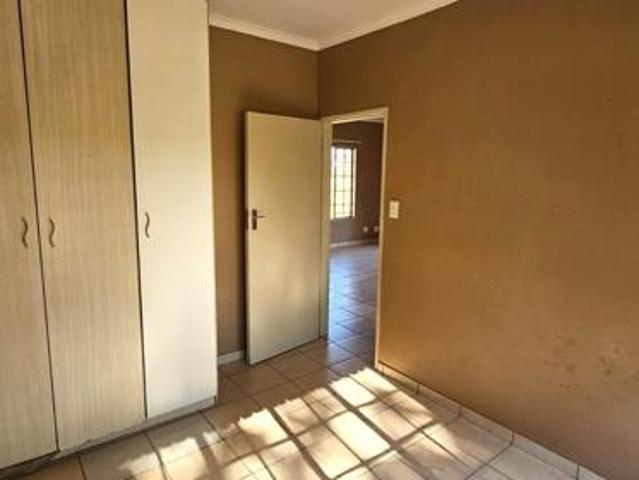 2 Bedroom Apartment in Waterval East