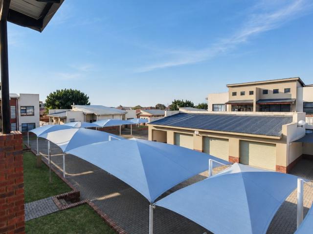2 Bedroom Apartment in Waterval East