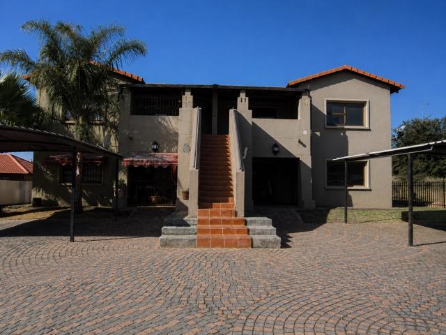 2 Bedroom Apartment in Waterval East