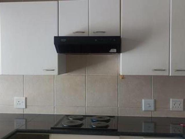2 Bedroom Apartment in Weltevreden Park